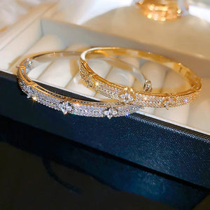 Four Leaf Flower  Zircon Bracelet